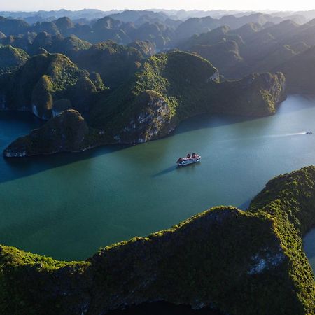 Hotel V'Spirit Cruise Ha Long Exteriér fotografie
