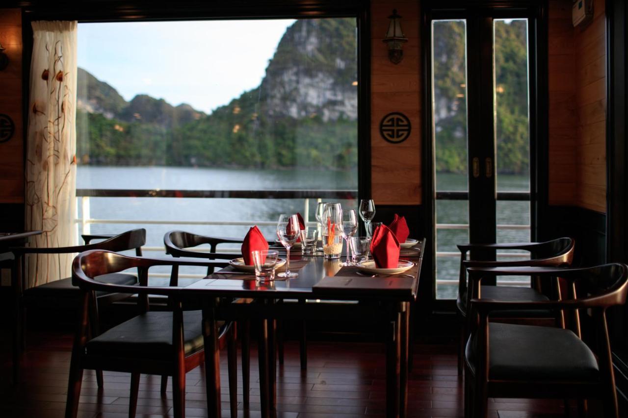 Hotel V'Spirit Cruise Ha Long Exteriér fotografie