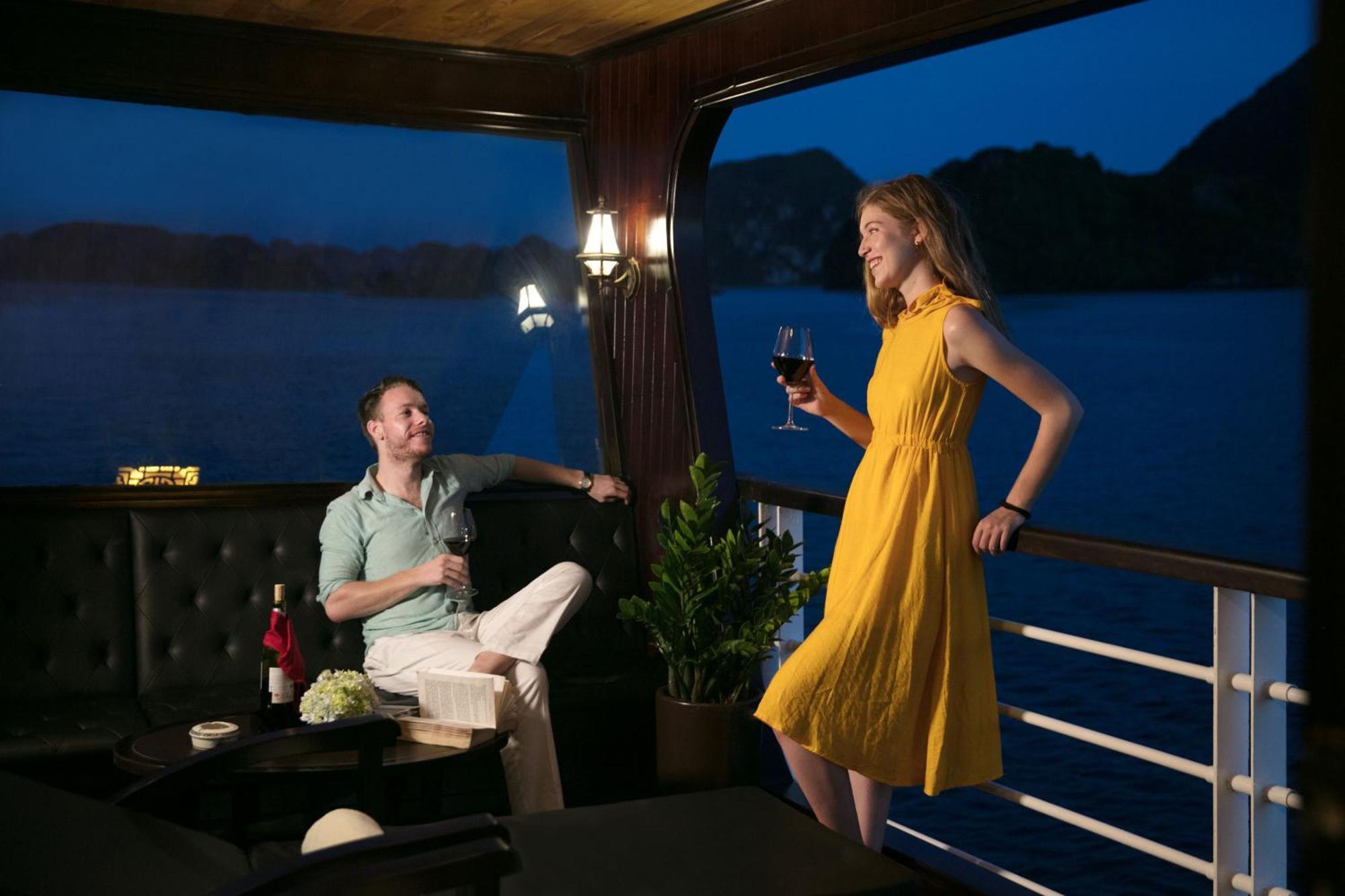 Hotel V'Spirit Cruise Ha Long Exteriér fotografie