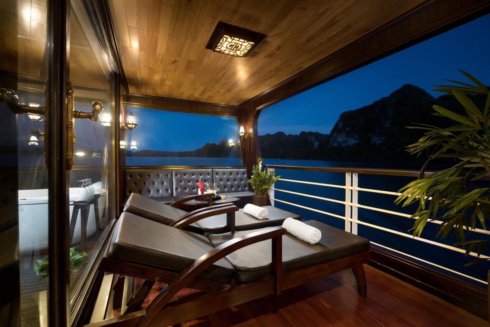 Hotel V'Spirit Cruise Ha Long Exteriér fotografie