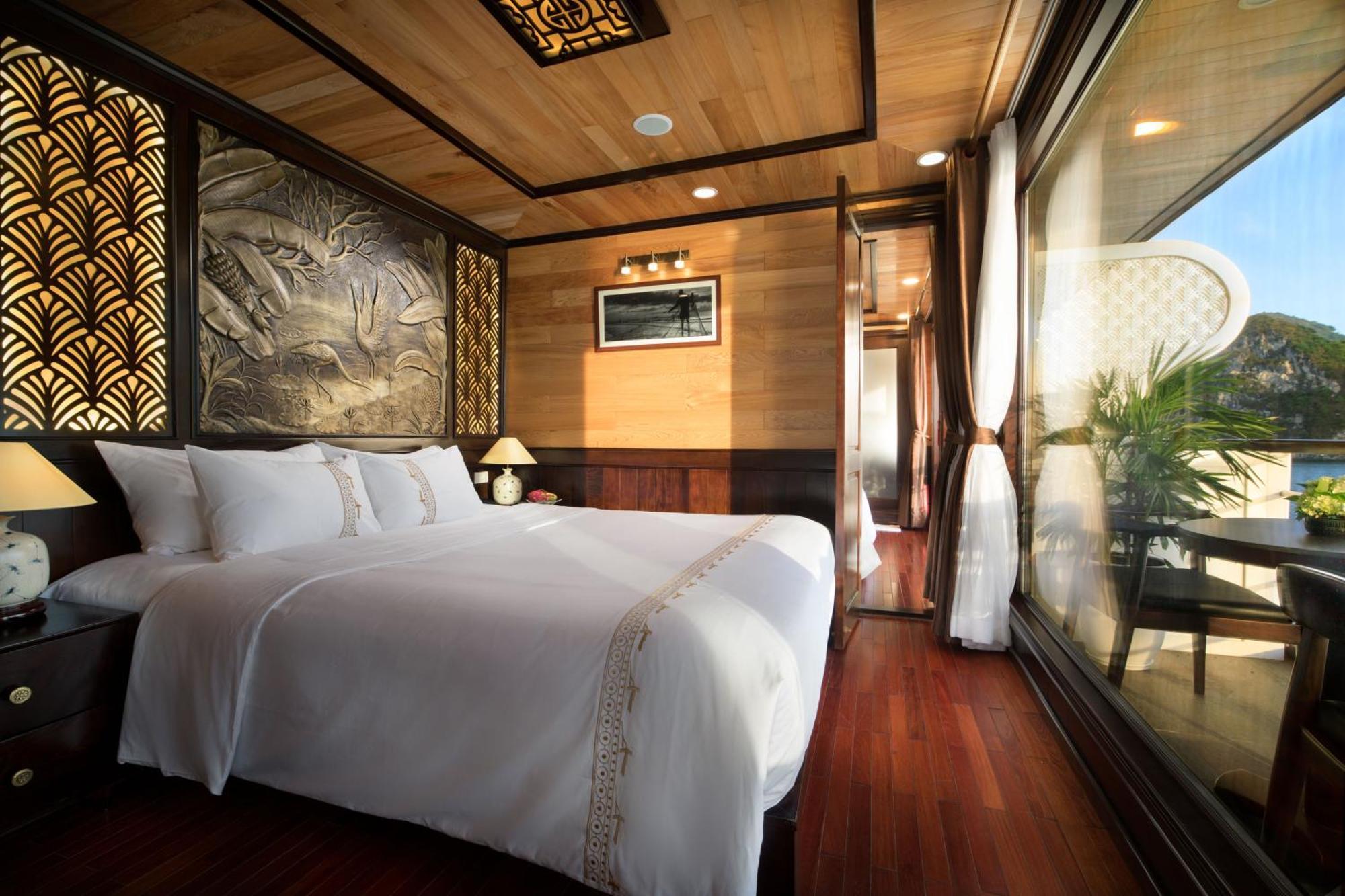 Hotel V'Spirit Cruise Ha Long Exteriér fotografie